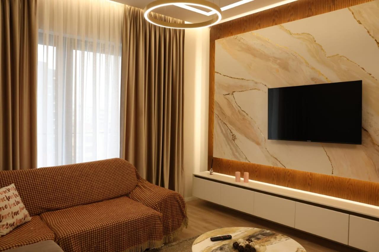 Main Luxury 1 Tirana